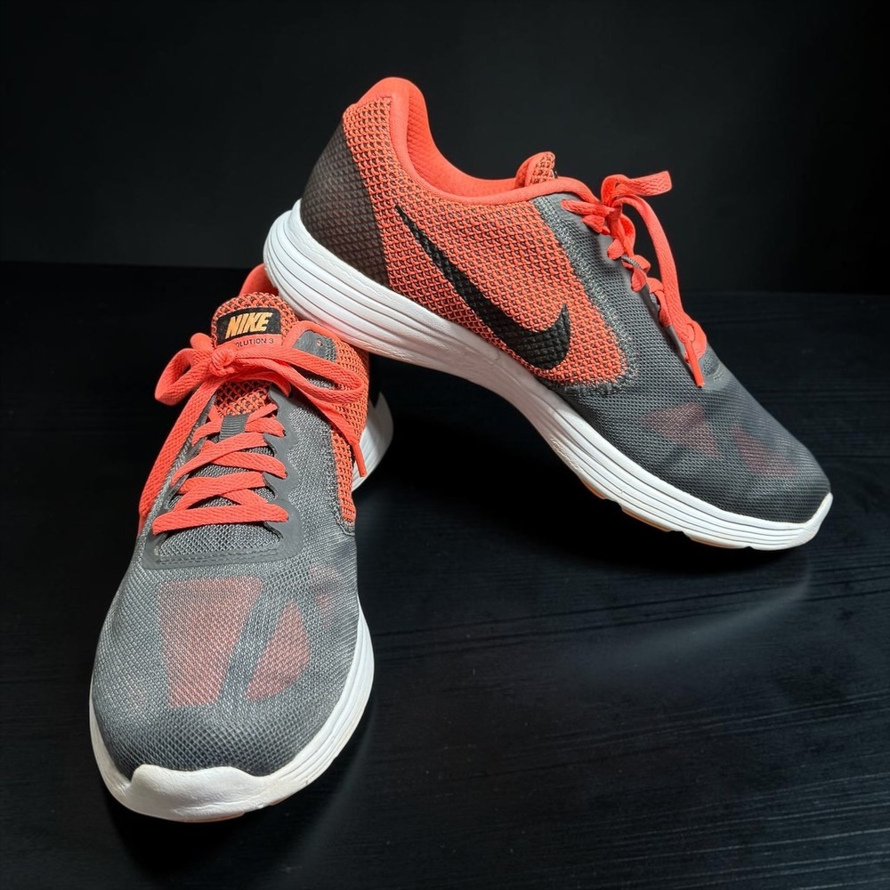 Nike Revolution 3 Womens Running Shoes Grey Bright Crimson 819303-007 Size 9